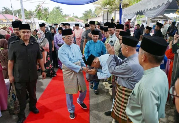 Make mosques centres of unity, not exclusive domain of any group, says Pahang Sultan