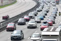 Traffic slows on major expressways as at noon