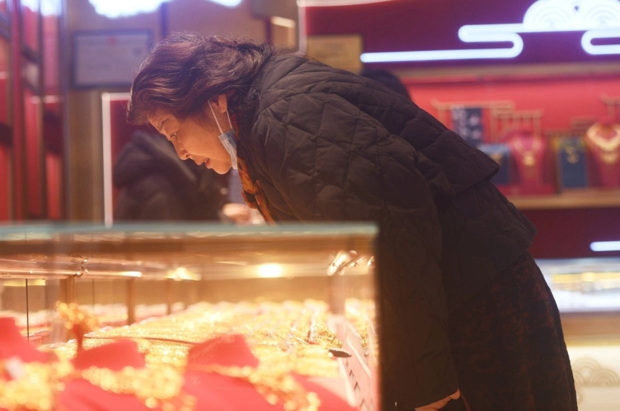 Chinese ‘aunties’ lead gold buying boom