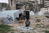 Israeli army launches airstrikes and artilerry sheling on Gaza despite the ceasefire