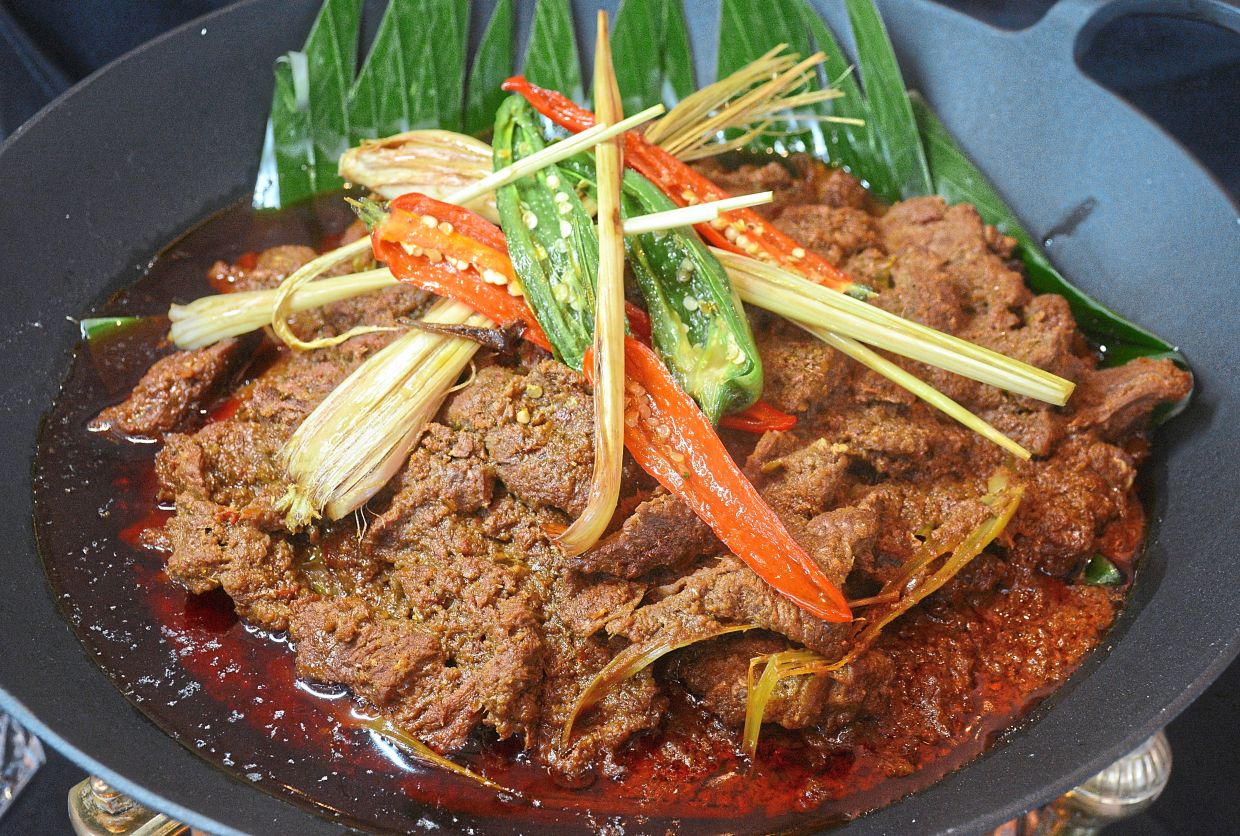 Rendang Paru Lembu is part of a trio found at the Kawah Table.