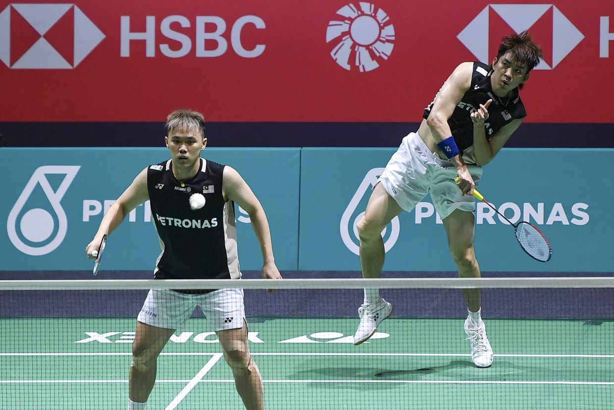 Big blow as Wei Chong withdraws from German Open with knee injury