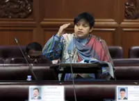 Azalina tables amendment to limit PM's tenure to two terms