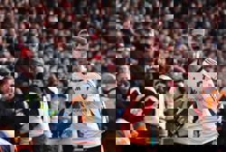 Soccer-Lacklustre Liverpool snatch late win at Forest