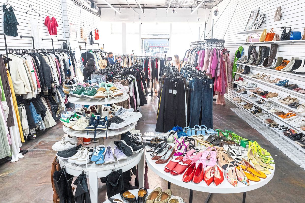 At Detoure, clothing prices are set at about 40% to 60% off retail, depending on condition.