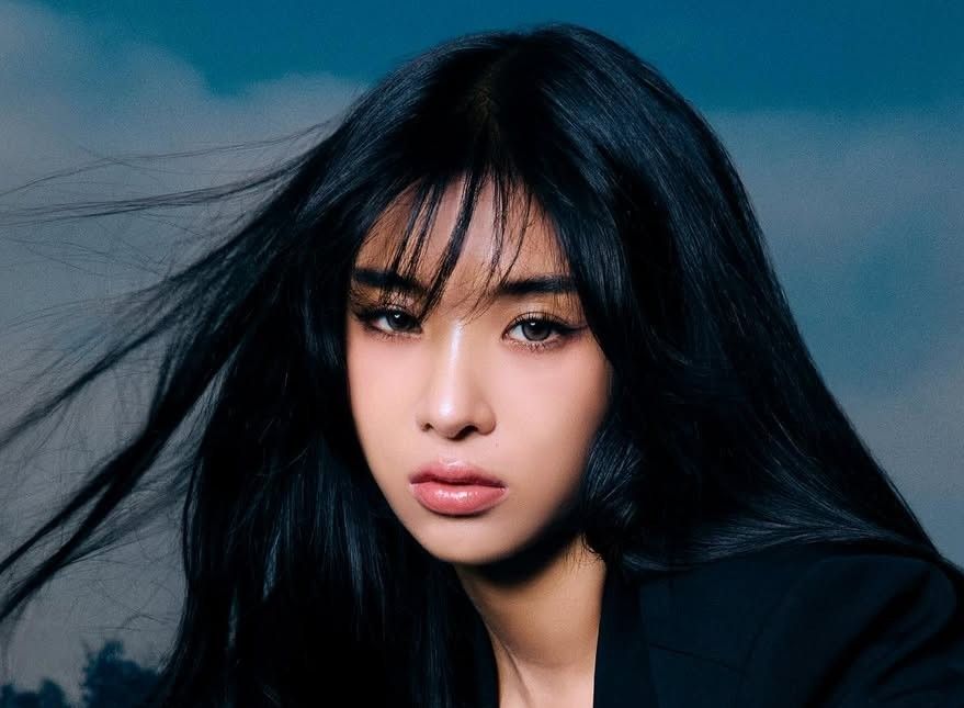 Laforteza boasts an impressive academic record, in addition to her idol credentials. Photo: Katseye/Instagram