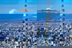 Tokyo Skytree observation deck closed after elevator malfunction trapped 20