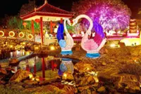 Ancient desert art lit up in Jenjarom