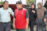 Water no help as five die in fire