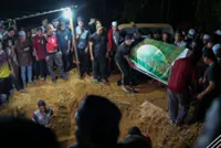 Five family members who perished in a predawn fire laid to rest in Raub