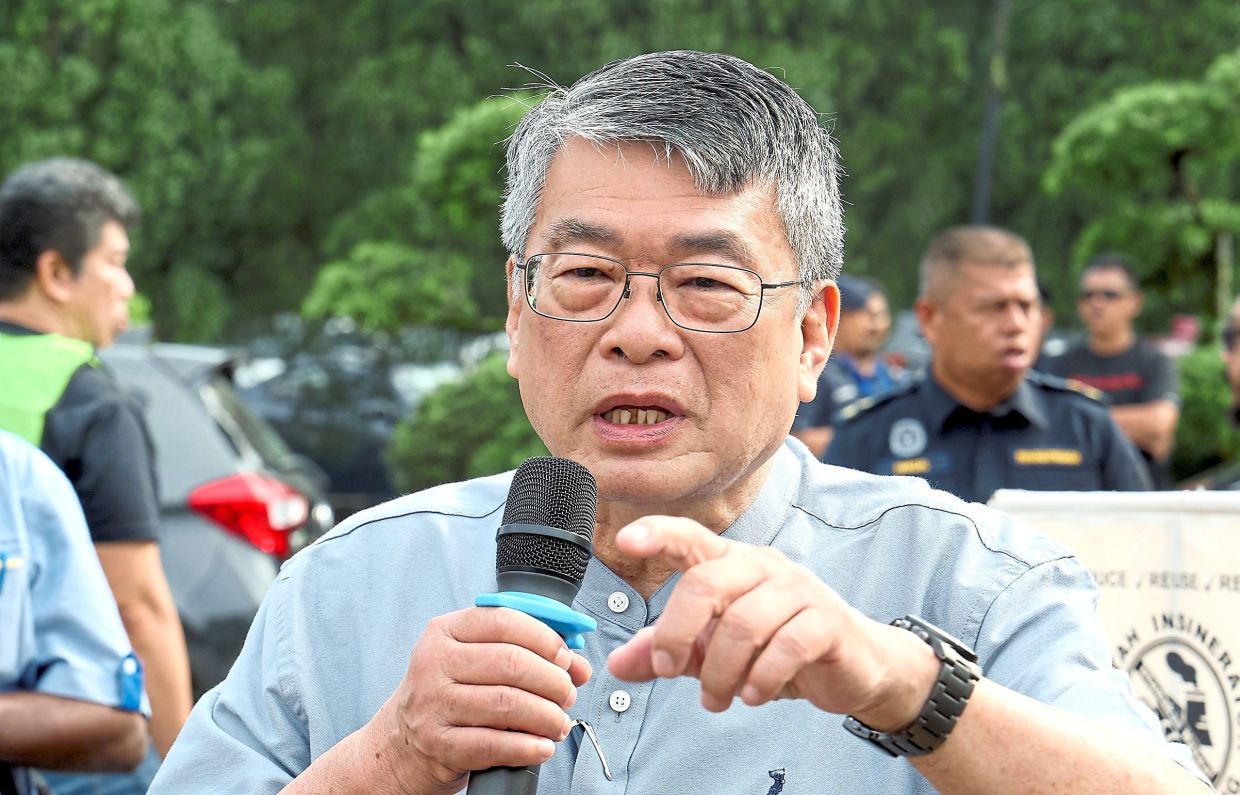 Leong: Refugees are a ready pool of employees to fill the labour gap in critical sectors instead of paying heavy levies to bring in foreign workers. — KK SHAM/The Star