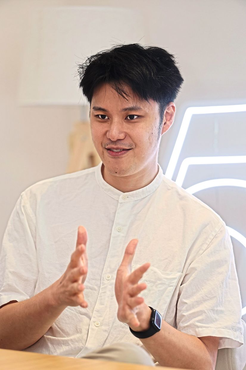 Teow’s BWAI community draws an older crowd, many making their first foray into building software with AI. — LOW BOON TAT/The Star