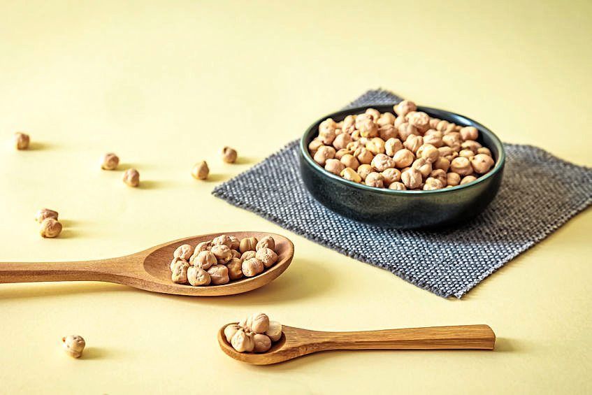 Opting for chickpeas is more planet-friendly as plant-based food production generates about 75% less greenhouse gas emissions than meat-heavy diets. — 123rf