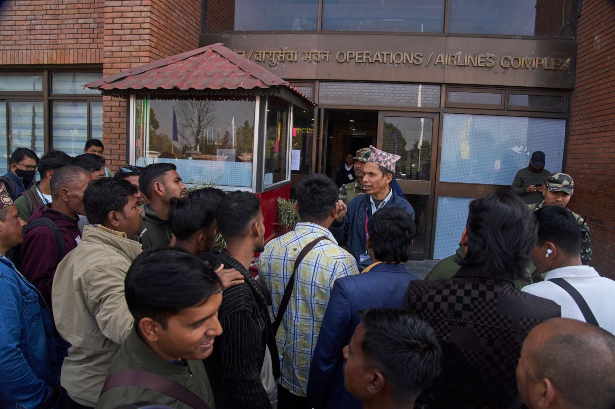 Millions of migrant workers from South-East and South Asia in Gulf at ...