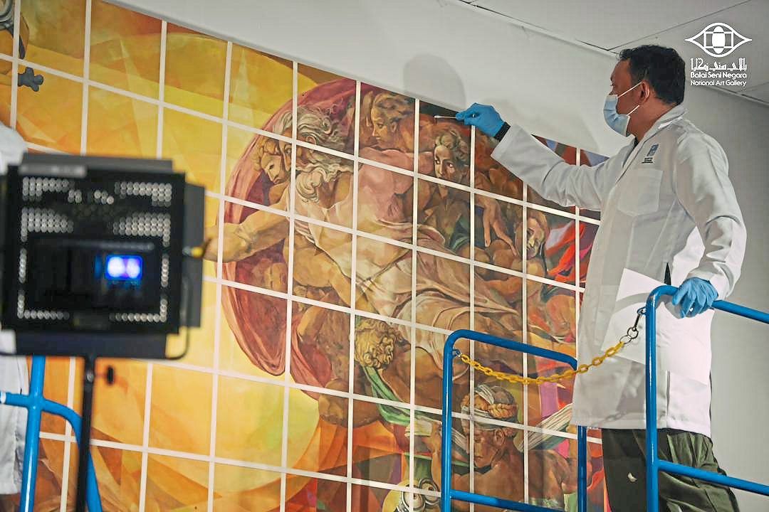 Visitors can observe daily conservation work until March 15, with on-site materials explaining the processes. Photo: National Art Gallery 