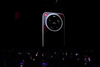 Leica launches its own smartphone worldwide