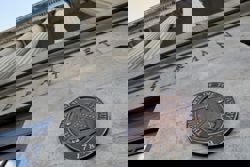 Bonds rally in rush from risk over Middle East war