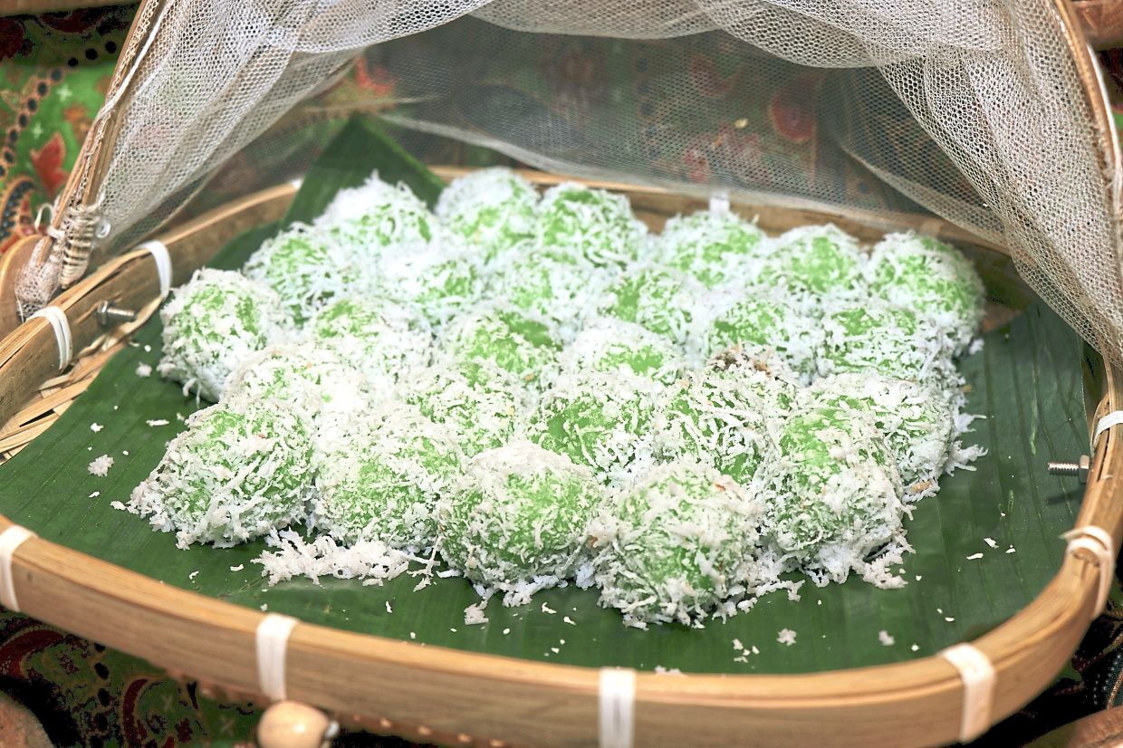 Ondeh-ondeh is a crowd favourite during Ramadan.