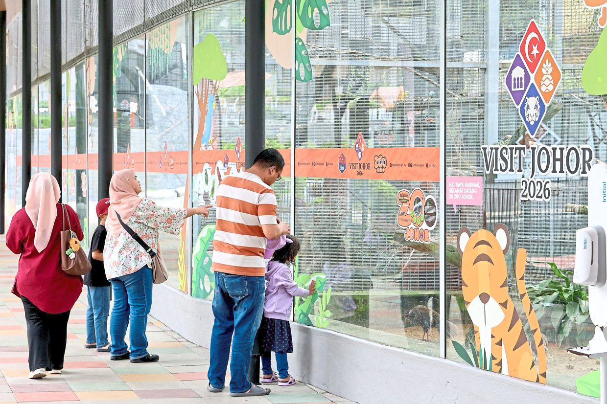 The Johor Zoo in Johor Baru is expecting between 3,000 and 5,000 visitors daily during the back-to back Chinese New Year and Ramadan long public holiday. — THOMAS YONG/The Star