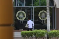 Penang DCM arrives for second day of questioning by MACC