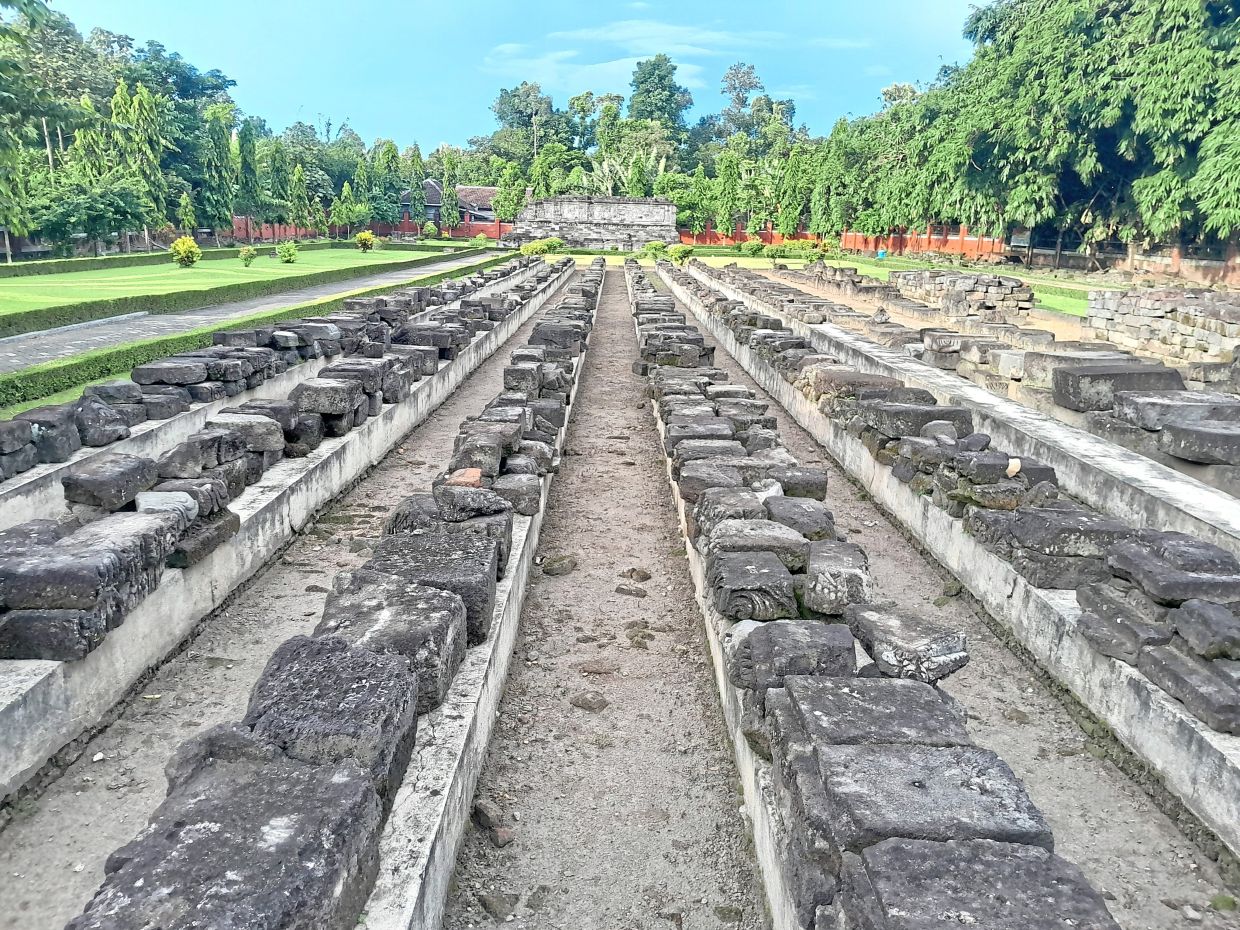 The Surowono temple at Kediri, or what’s left of it.