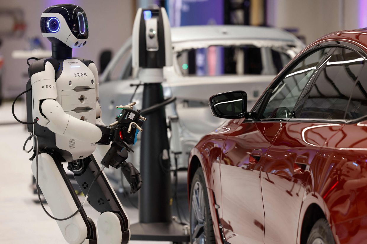 thestar.com.my - Carmaker BMW to trial humanoid robots at German factory