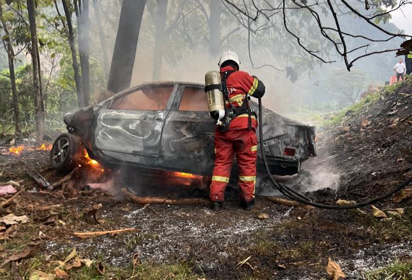 Victim killed after car crashes into tree and bursts into flames in Ipoh