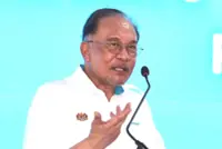 PM Anwar withdraws appeal over bid to refer eight questions of law to the Federal Court