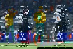 Cricket-South Africa coach Conrad says New Zealand defeat was a 'walloping' not a 'choke'