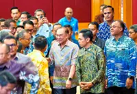 PM urges Malaysians to stay united