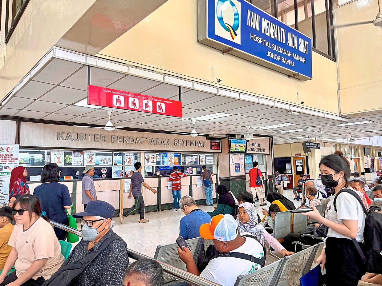 Johor&rsquo;s main hospital stretched thin