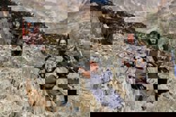 Pakistani, Afghan border forces clash as UN says war displaces 100,000