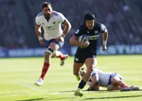 Rugby-Scotland beat France 50-40 to keep Six Nations title race open