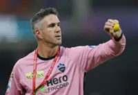 Cricket-Pietersen says he is open to England coaching role