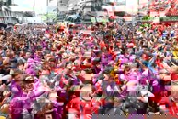 Thousands brave heat on third day of Chingay Festival in JB