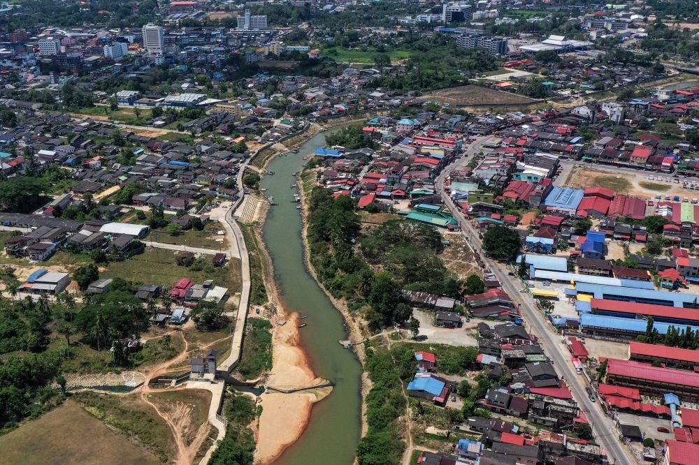 Thai police to install barbed wire at illegal Sg Golok crossings