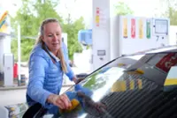 Why, how and when to check your car's windscreen for chips or cracks