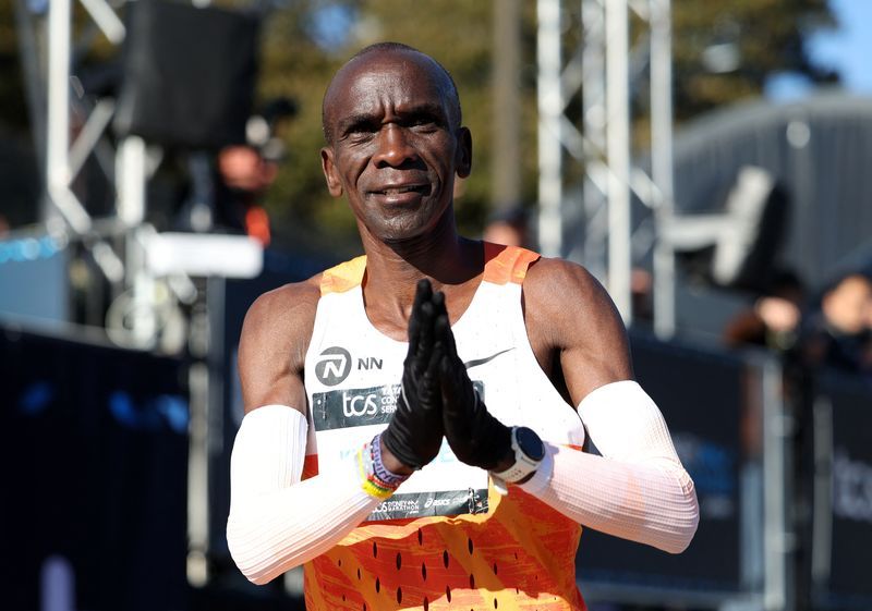Athletics-Kipchoge starts continental quest in Cape Town with first Marathon in Africa - The Star Malaysia