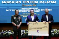 50 firms raise over RM2mil for Armed Forces’ Hari Raya goodie bags