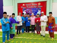 Ayer Hitam ‘big family’ gathers for breaking of fast, says Dr Wee