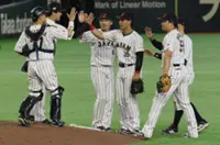 Baseball-Samurai Japan top gutsy Czech team on way to WBC playoffs