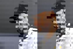 Soccer-Neymar injury doubt casts shadow over Brazil recall hopes