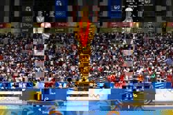 QuickCheck: Is there an Olympic gold medalist who has won an Oscar?