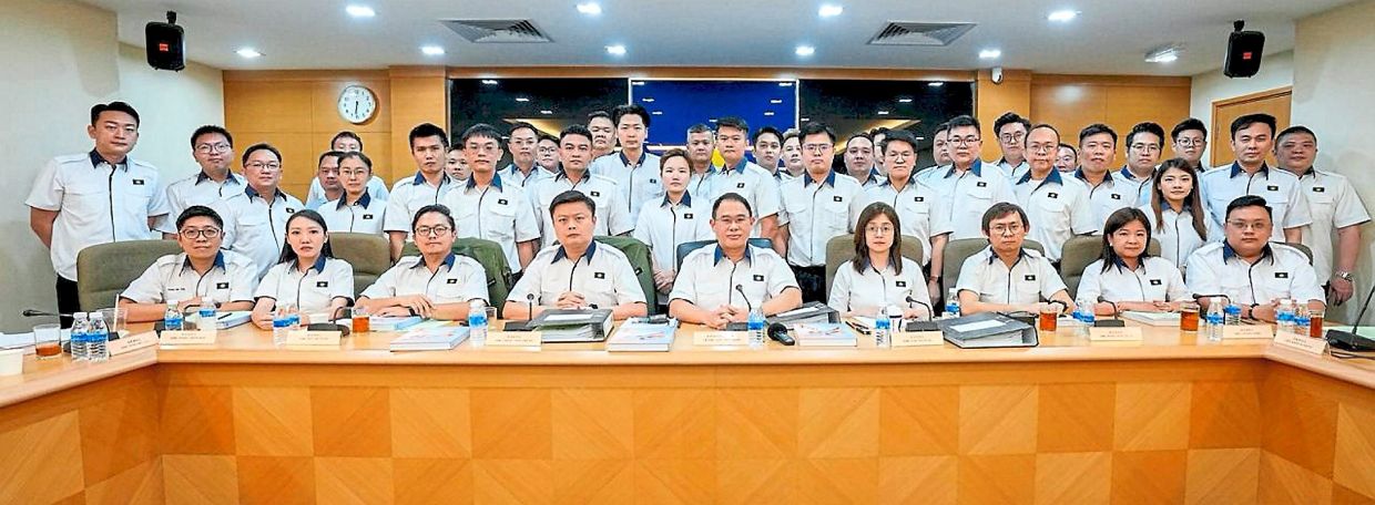 &lsquo;About time for a royal inquiry&rsquo;