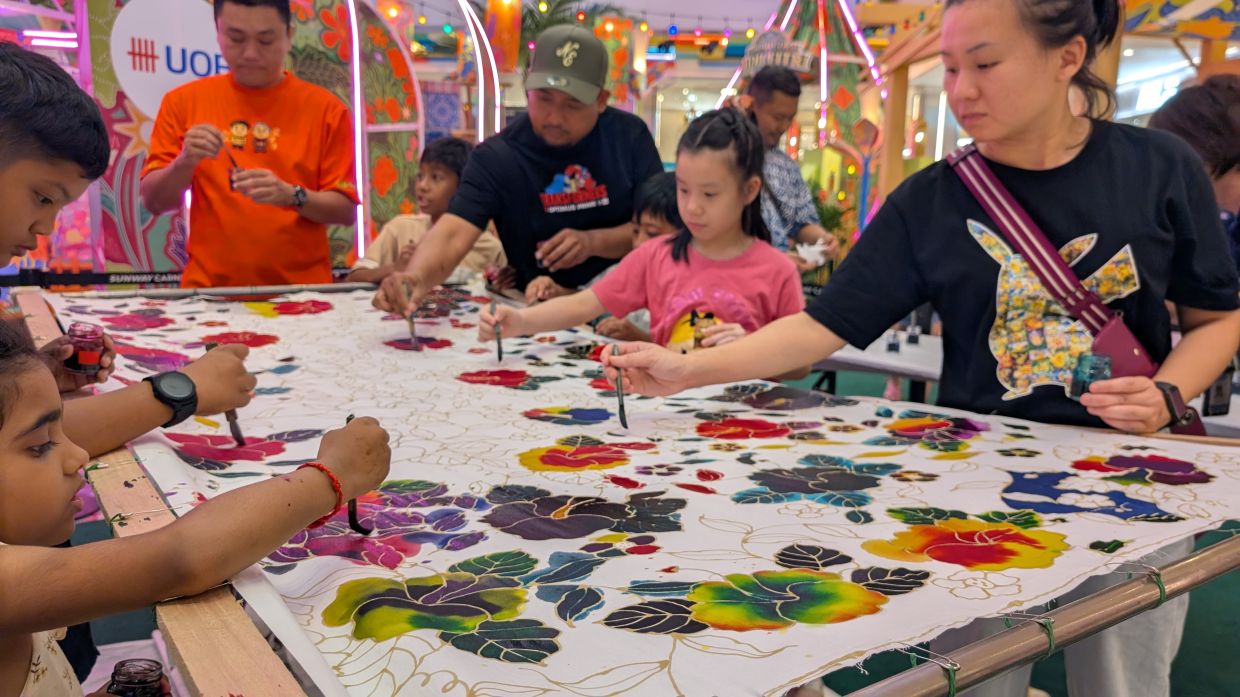 Canvas Batik Painting sessions will allow visitors to learn new skills and create traditional Malay ‘art form’ at Sunway Carnival Mall.