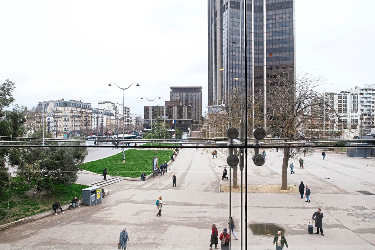 The plaza at Tour Montparnasse.