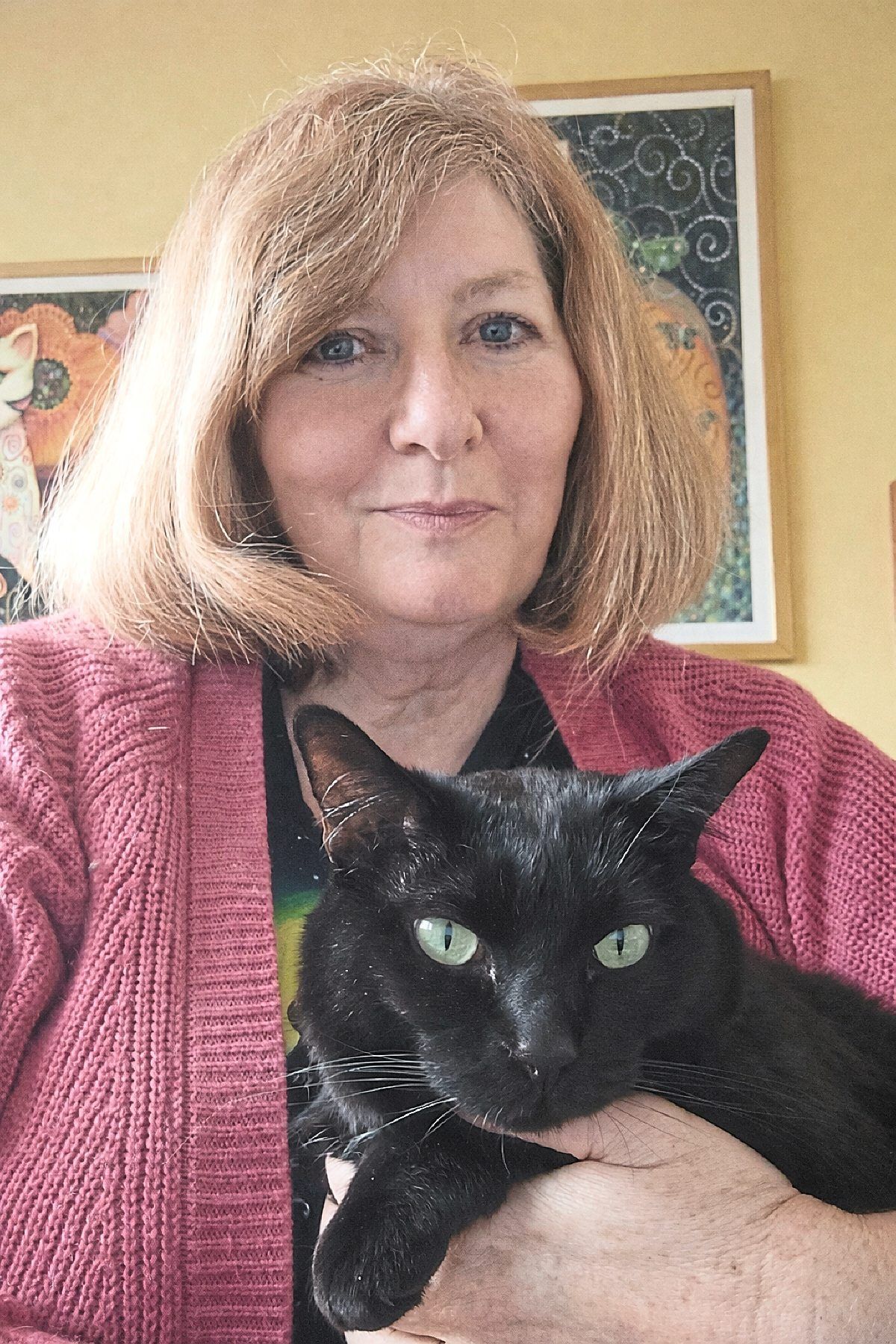 Inkie now chirps before jumping up and cuddling.