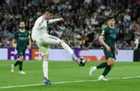Soccer-Valverde hat-trick puts Real Madrid in command against Manchester City