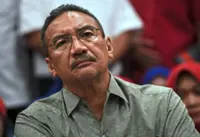 Hishammuddin says he is ready to return to Umno if suspension lifted