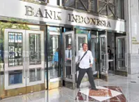 Fitch cuts outlook on Indonesian banks